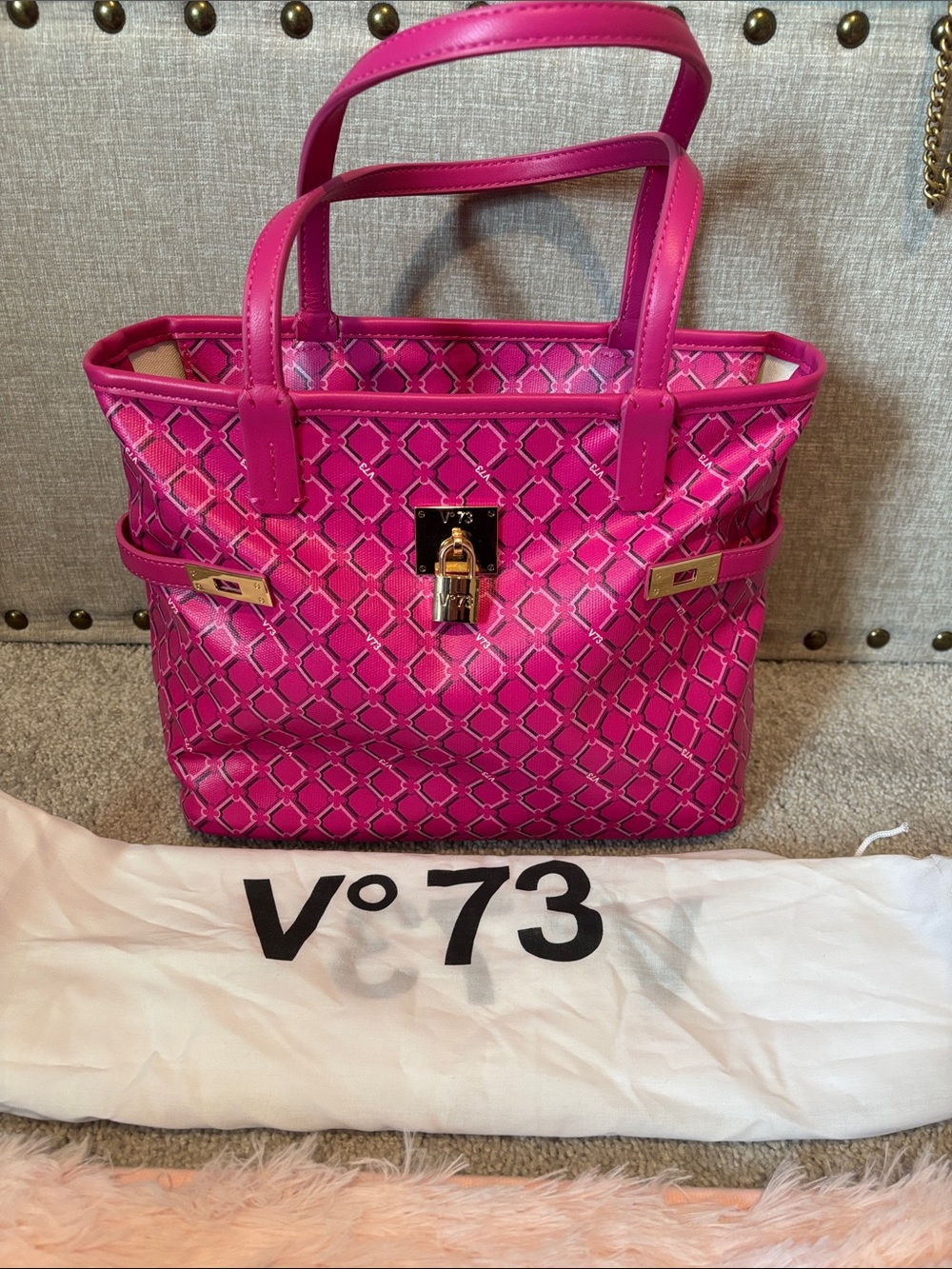 Pink Vo 73 tote bag